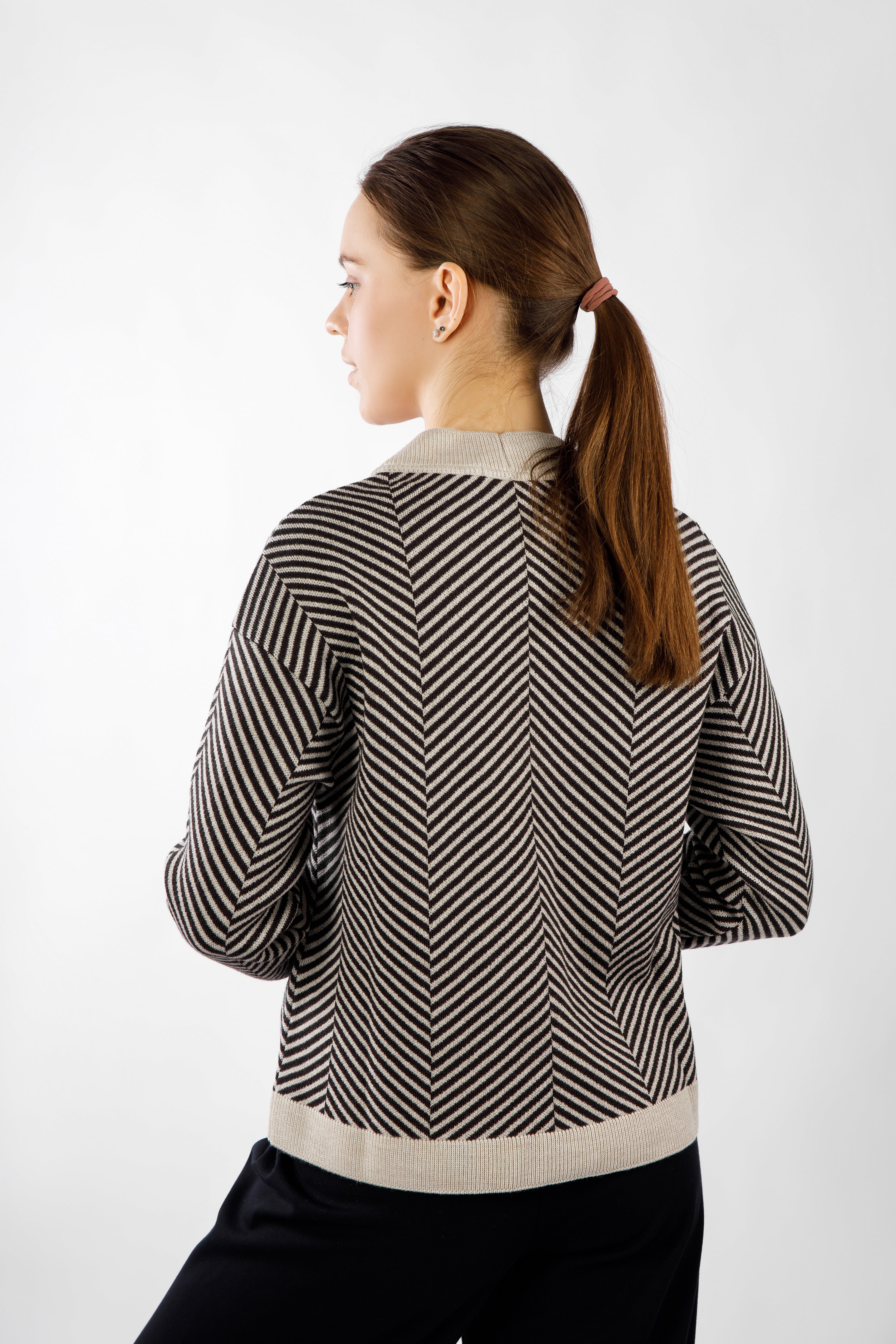 картинка Жакет женский «Арли» (жемчужный, отделка баклажан) от магазина Одежда+