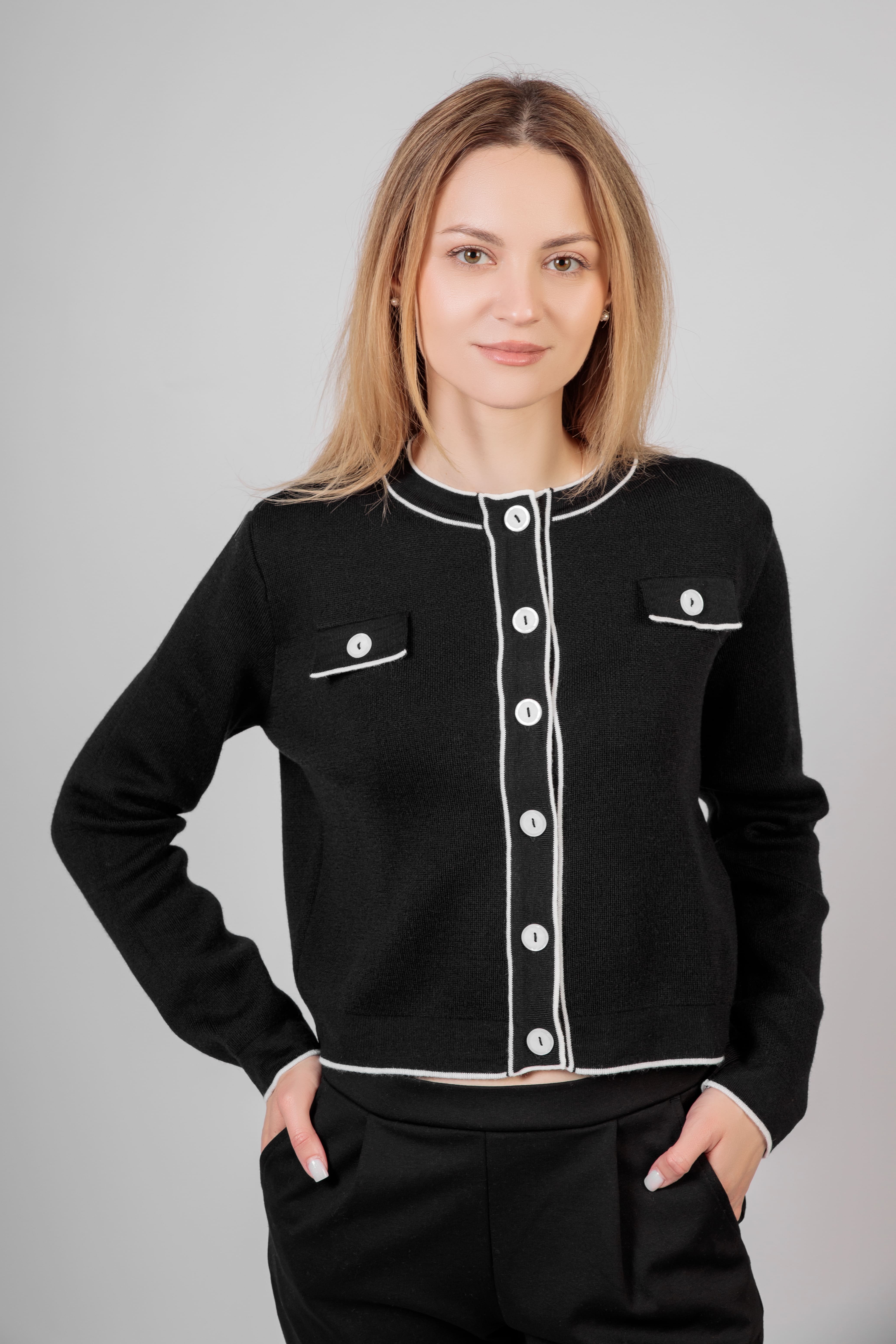 картинка Жакет женский «Шанель» (черный, отделка снежинка) от магазина Одежда+